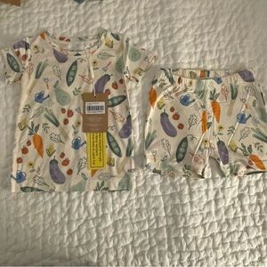 NWT Angel Dear Bamboo Veggie Print Short Sleeve and Shorts Pajama Set 18-24M